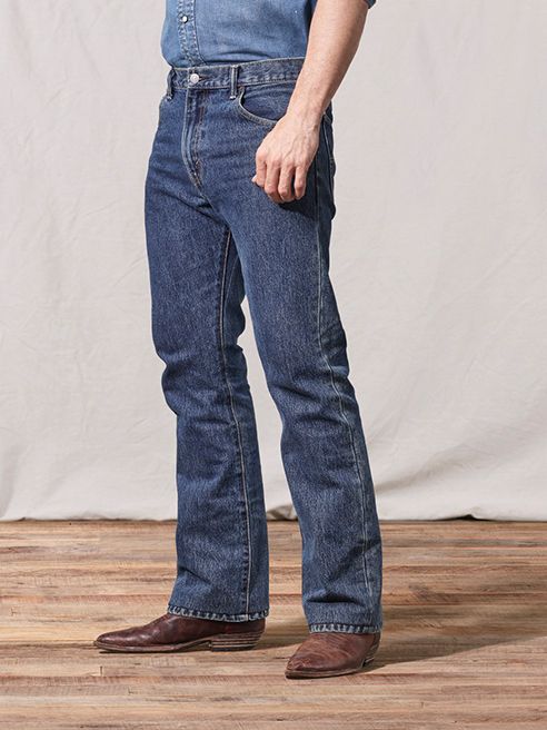 Kiểu quần jeans Levis 517 Bootcut thoải mái ống rộng phủ giày